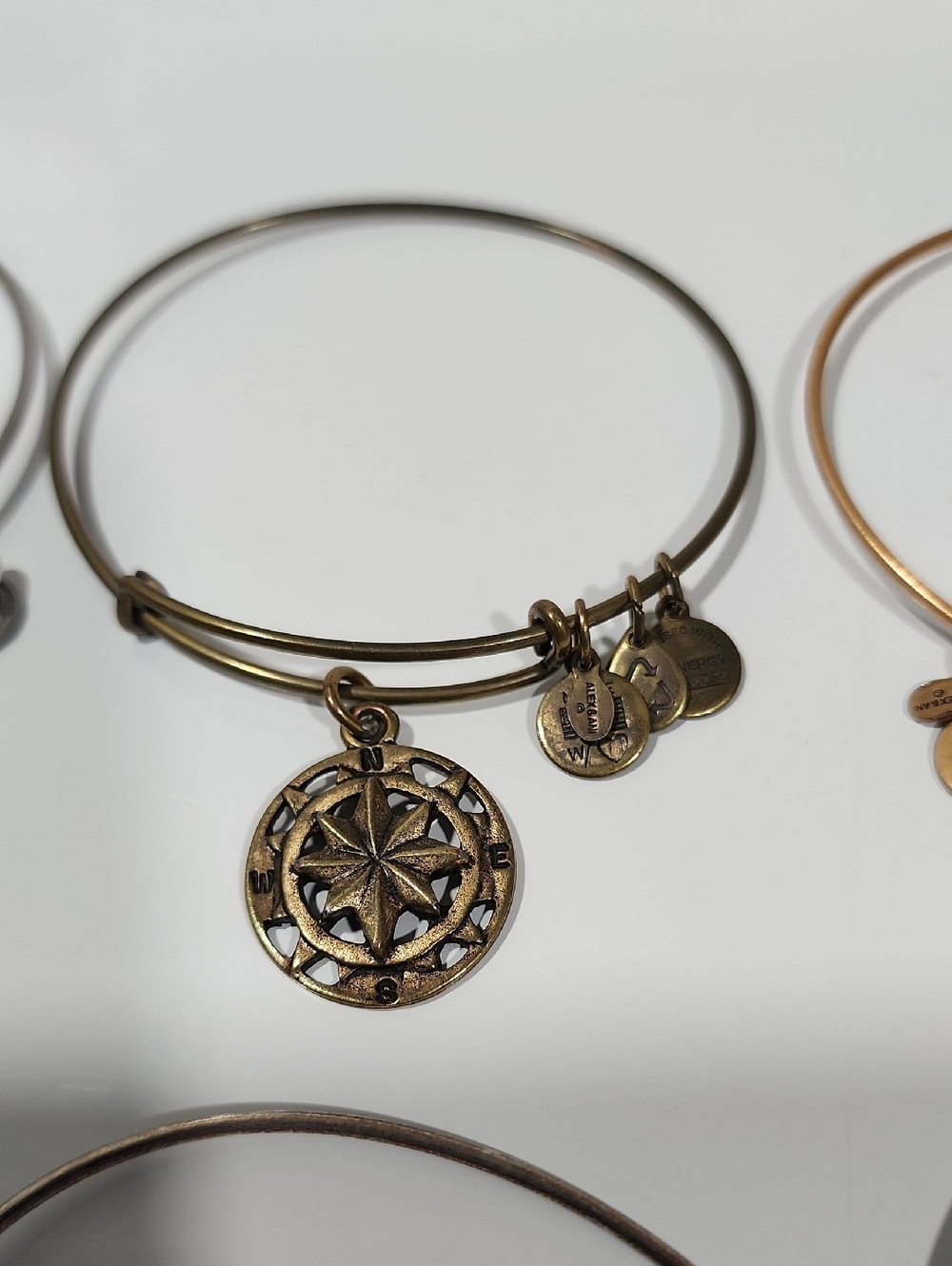 9 Alex & Ani Bracelets, 1 Love This Life Bracelet. - Picture 9 of 16